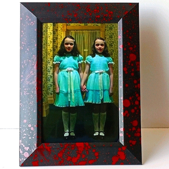 The Shining Twins Horror Vintage Retro 80s Metal Frame Photo Print Gothic Punk - Picture 2 of 5